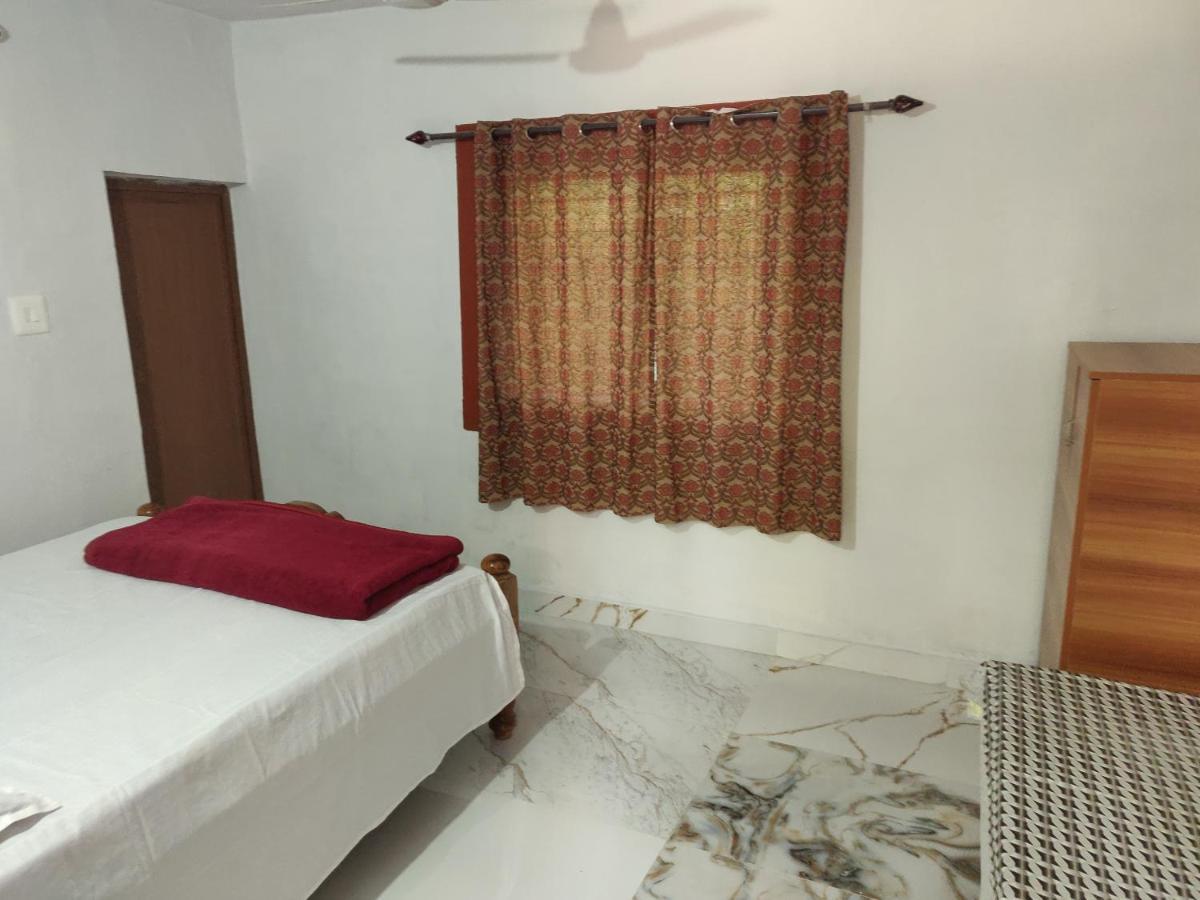 Kaikane Homestay มาดิเครี ภายนอก รูปภาพ